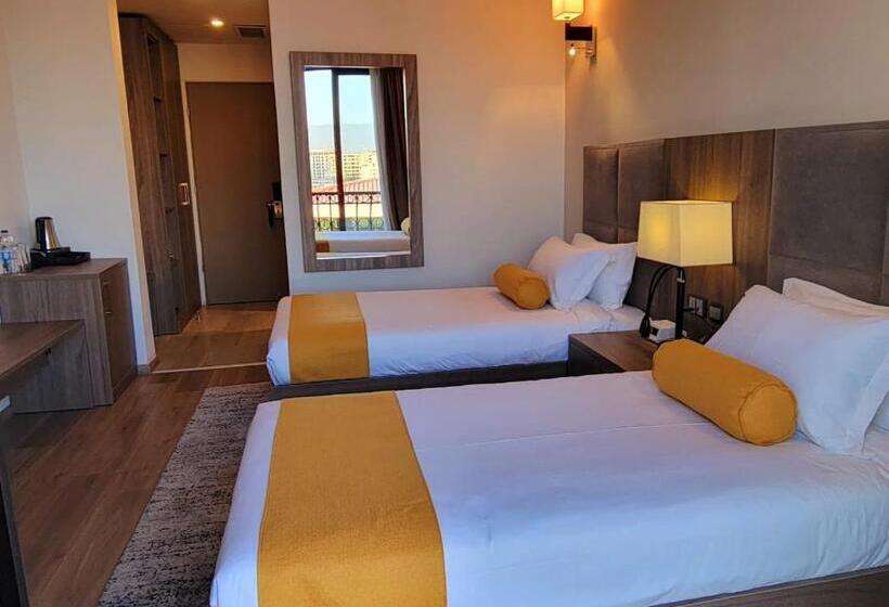 اتاق استاندارد, Th Bonroyal