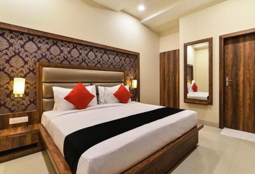 Номер Deluxe Кровать Кинг, Spiti , Mathura