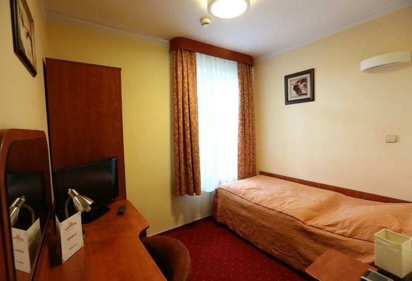 חדר סטנדרט יחיד, Korona