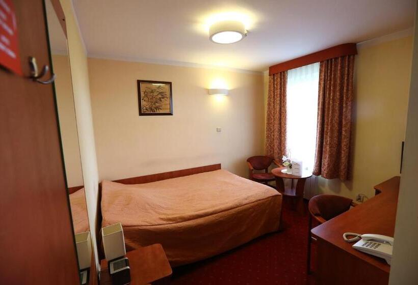 חדר סטנדרט עם מיטת קינג, Korona