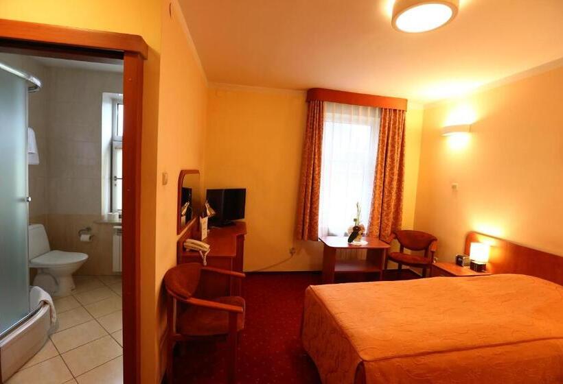 חדר סטנדרט עם מיטת קינג, Korona