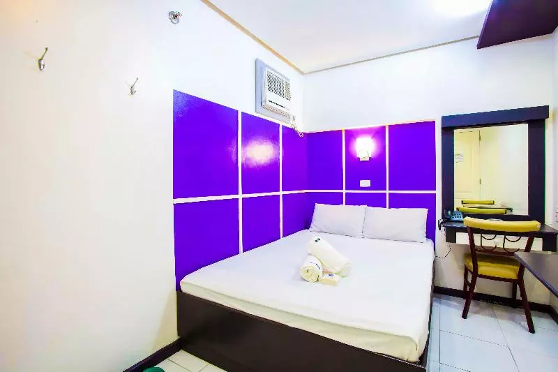 اتاق استاندارد, 99 Cubao Quezon City