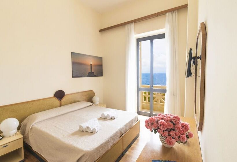 Triple Room Sea View, Albergo Palazzo