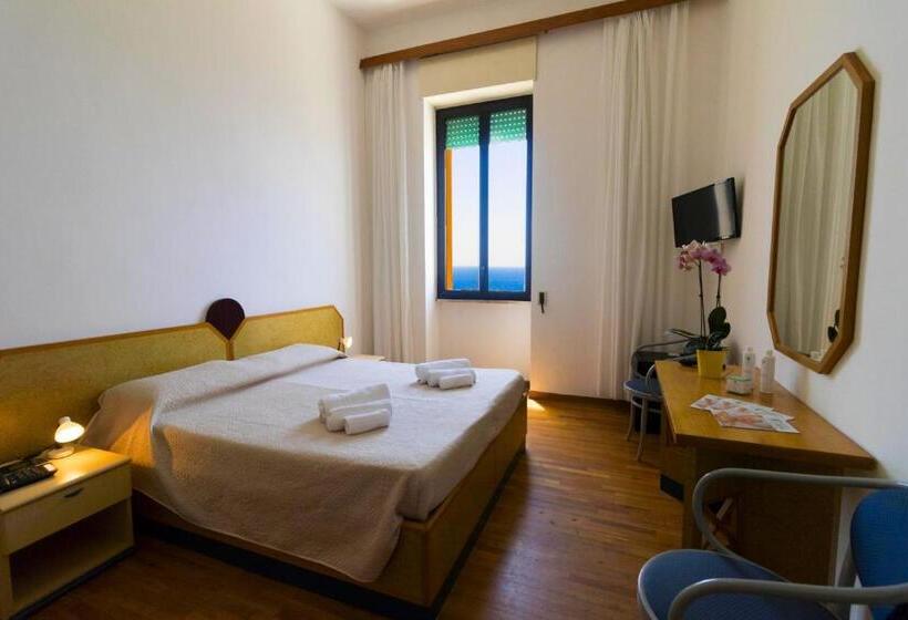 스탠다드 룸 바다 전망, Albergo Palazzo