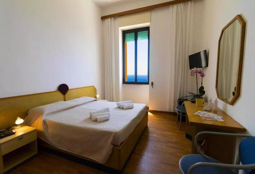 オーシャンビュースタンダードルーム, Albergo Palazzo