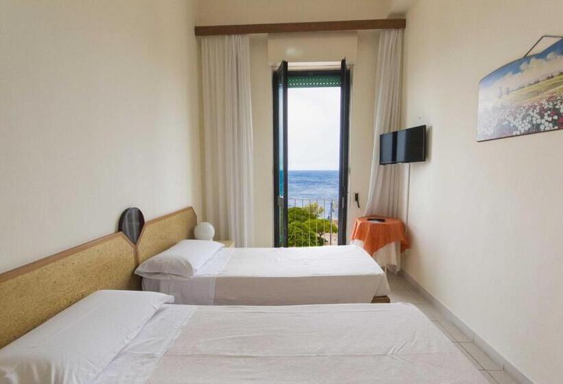 Triple Room Sea View, Albergo Palazzo