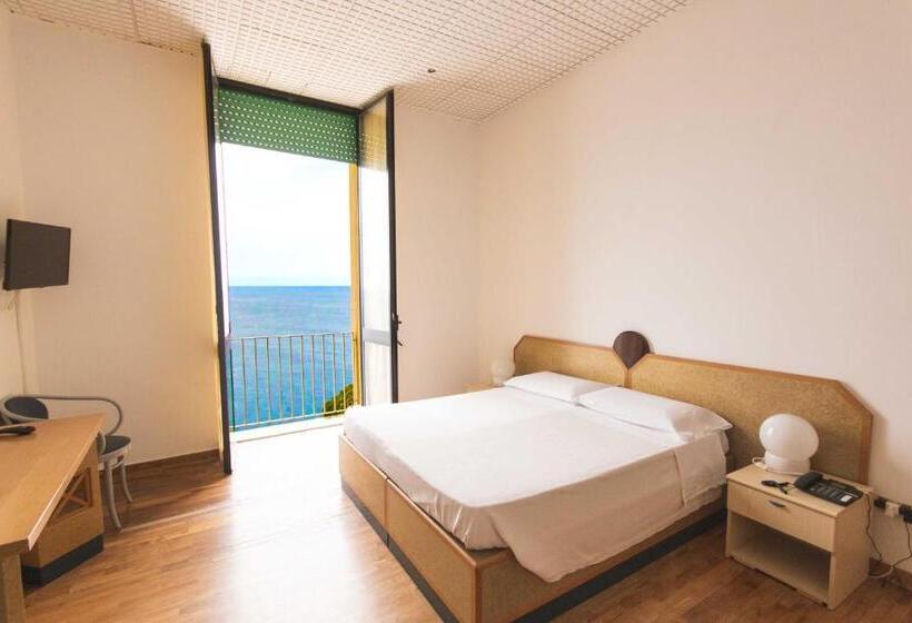 חדר סטנדרטי יחיד עם נוף לים, Albergo Palazzo