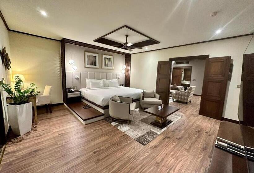 سوئیت پرزیدنت, Almanity Hoi An Resort & Spa