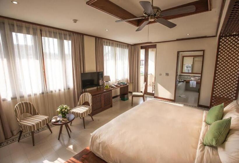 سوئیت با تخت بزرگ, Almanity Hoi An Resort & Spa