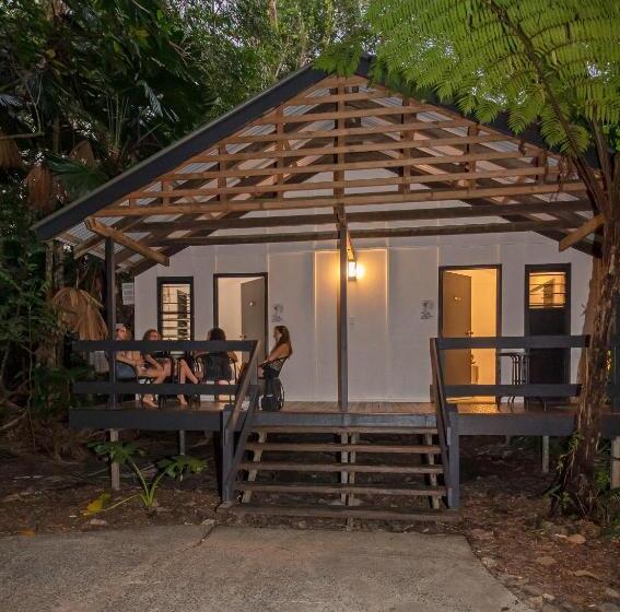 Хижина, Cape Trib Beach House