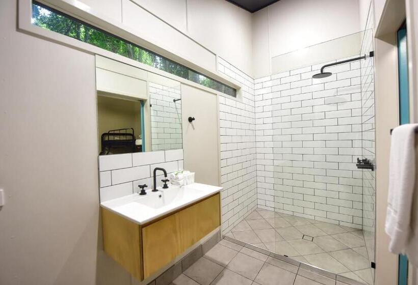 Семейное Бунгало, Cape Trib Beach House