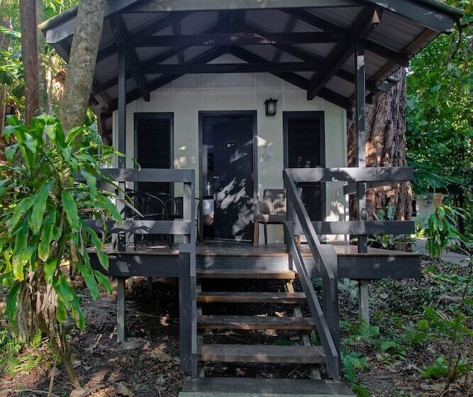 Хижина, Cape Trib Beach House
