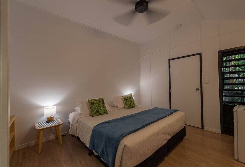 Хижина, Cape Trib Beach House