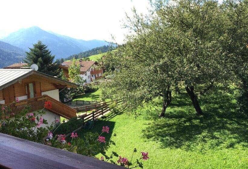 Номер Стандарт Трехместный, Garni Enrosadira