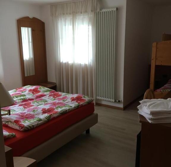 Четырехместный Номер Стандарт, Garni Enrosadira