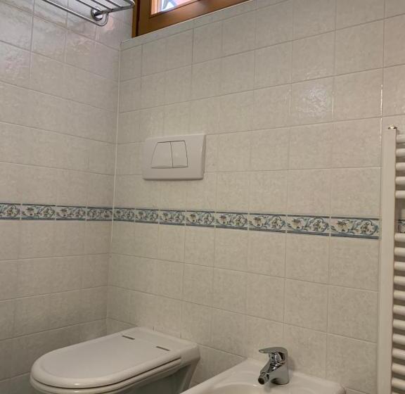 Номер Economy, Garni Enrosadira