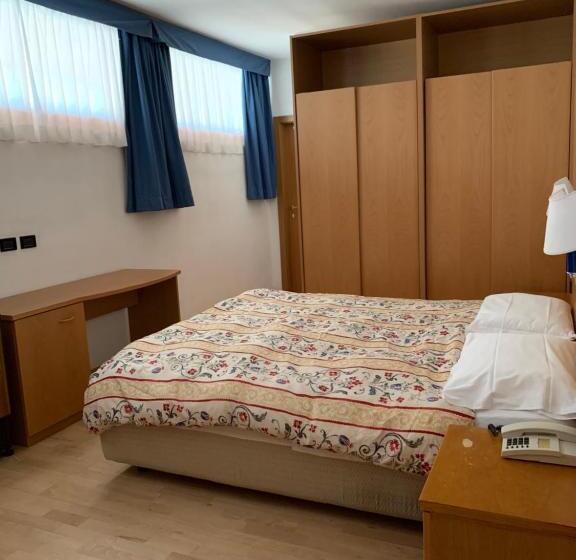 Номер Economy, Garni Enrosadira