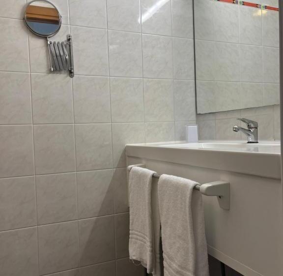 اتاق لوکس, Golf