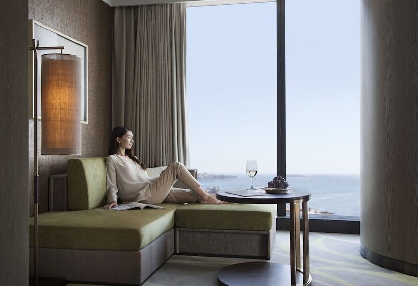 جناح, Grand Hyatt Dalian