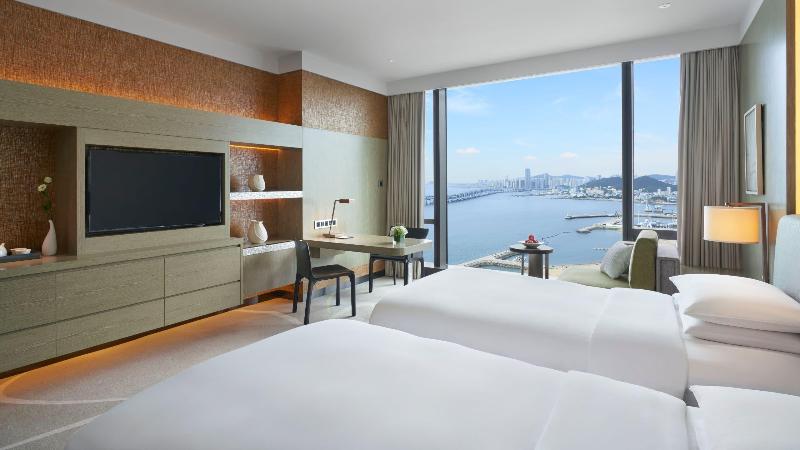 غرفة قياسية مطلّة علي البحر, Grand Hyatt Dalian