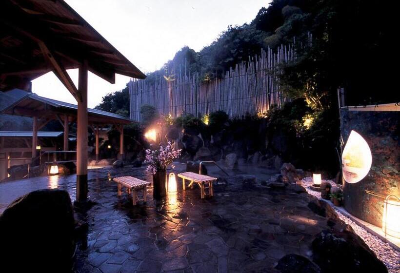 ファミリールーム, Hakonenomori Okada