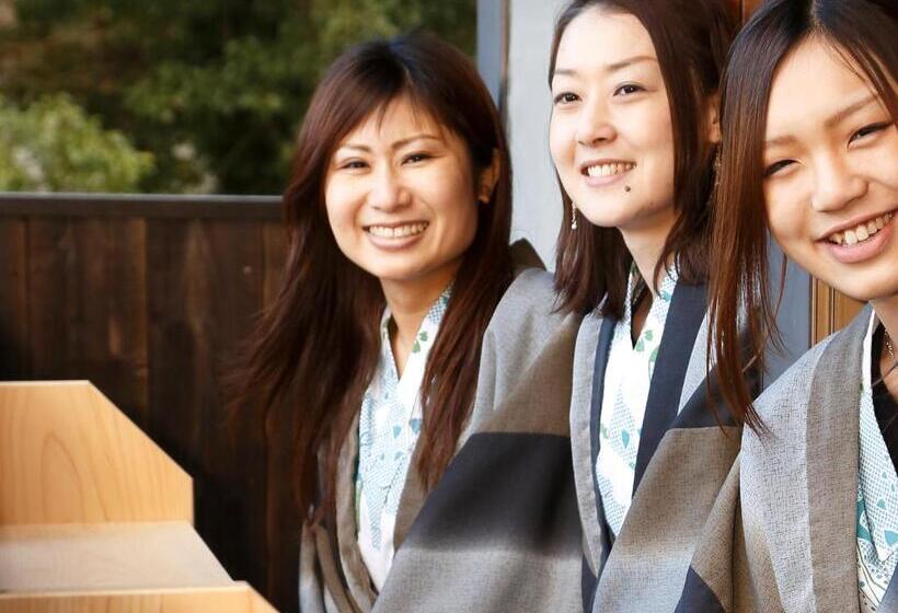 ファミリールーム, Hakonenomori Okada