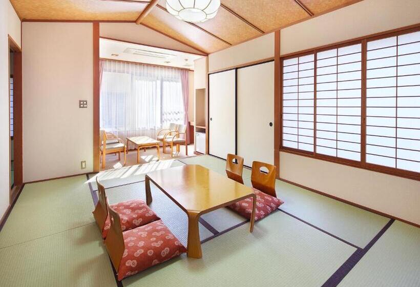 ファミリールーム, Hakonenomori Okada