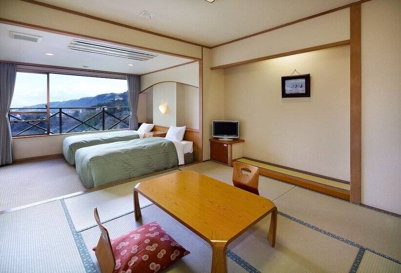 ファミリールーム, Hakonenomori Okada