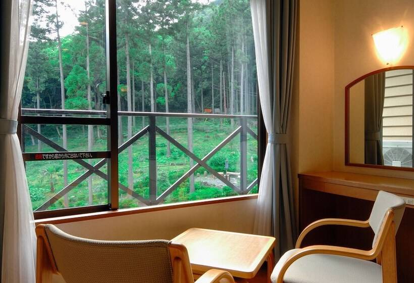 ファミリールーム, Hakonenomori Okada