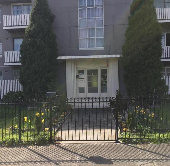 침실 2개 아파트, Hobart Apartments