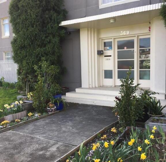 침실 2개 아파트, Hobart Apartments