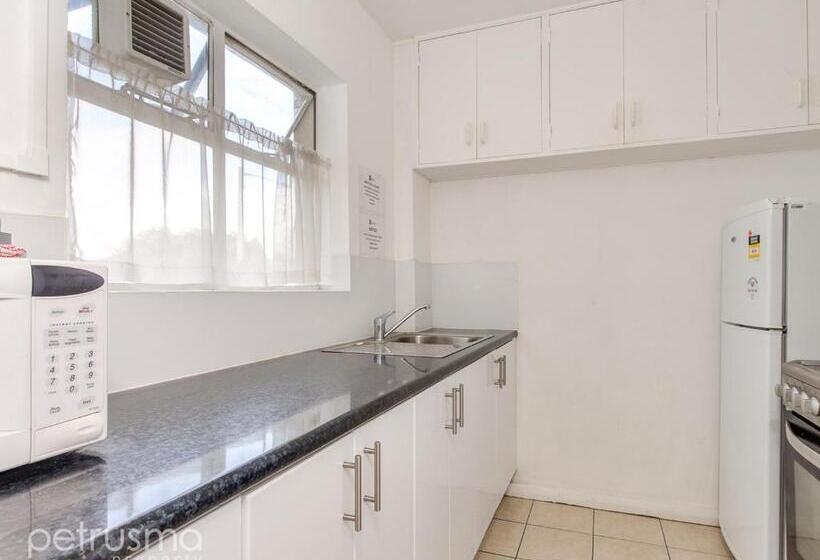 דירת חדר, Hobart Apartments
