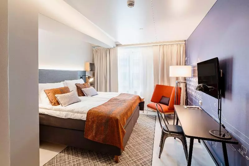 キングサイズベッドのスタンダードルーム, Indigo Helsinki Boulevard, An Ihg