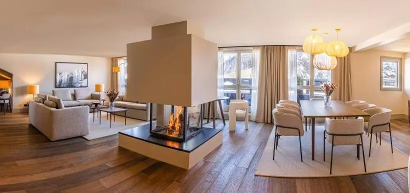 １ベッドルームペントハウスアパート, Les Suites De La Potiniere