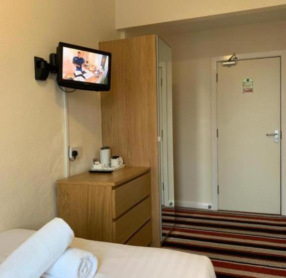 Номер Economy, OYO Wave Crest