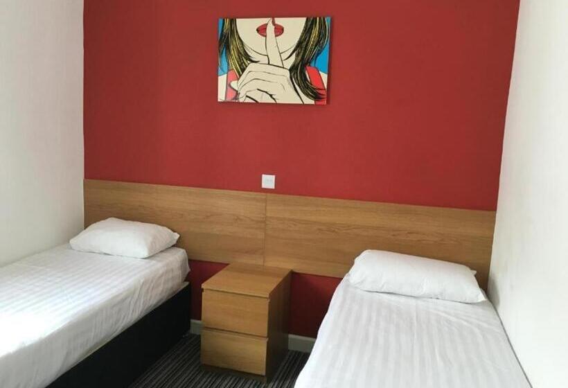 Номер Deluxe, OYO Wave Crest