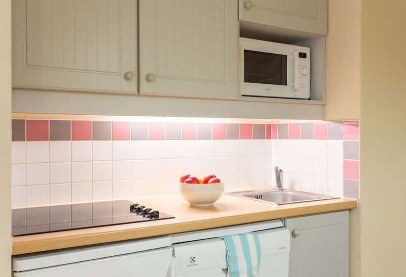 Апартаменты 1 Спальня Вид на Бассейн, Résidence Pierre & Vacances Les Dunes Du Médoc