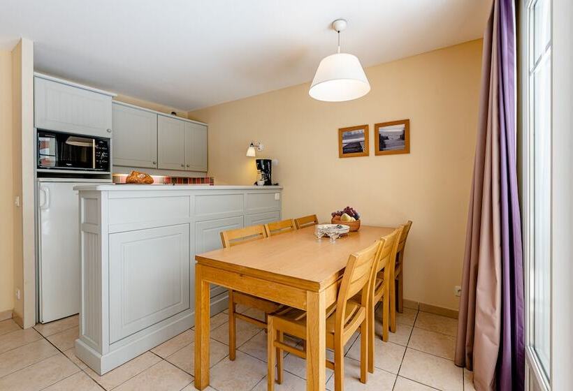 Апартаменты 1 Спальня Вид на Бассейн, Résidence Pierre & Vacances Les Dunes Du Médoc