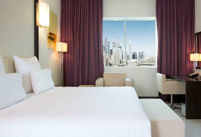 Люкс 2 Спальни, Pullman Dubai Jumeirah Lakes Towers