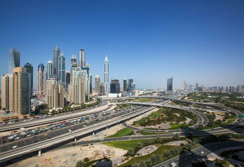 Номер Executive Кровать Кинг, Pullman Dubai Jumeirah Lakes Towers