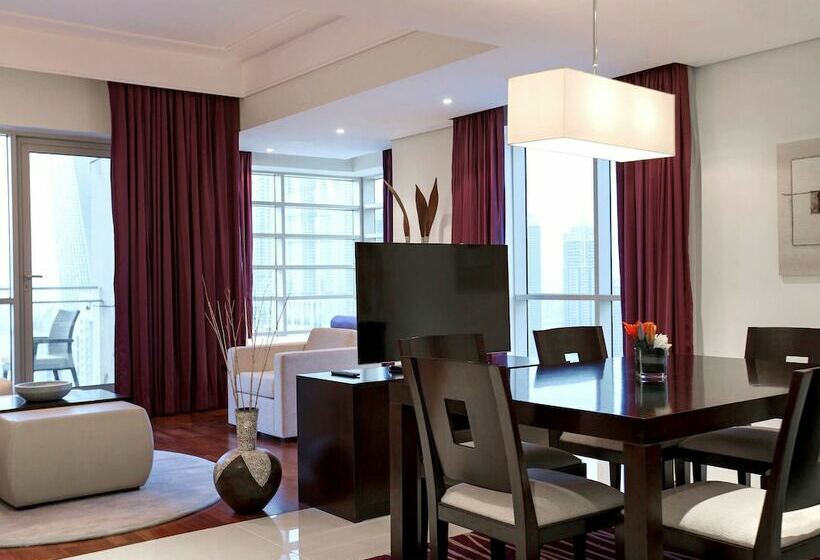 سوییت اجرایی, Pullman Dubai Jumeirah Lakes Towers