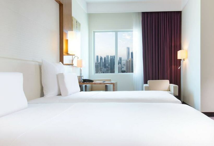اتاق سوپریور, Pullman Dubai Jumeirah Lakes Towers