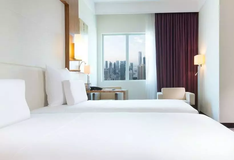 اتاق اجرایی, Pullman Dubai Jumeirah Lakes Towers