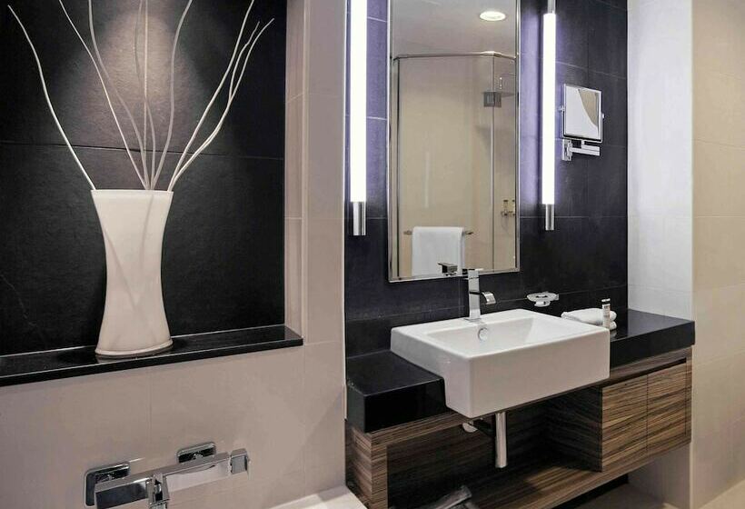 Апартаменты 1 Спальня, Pullman Dubai Jumeirah Lakes Towers