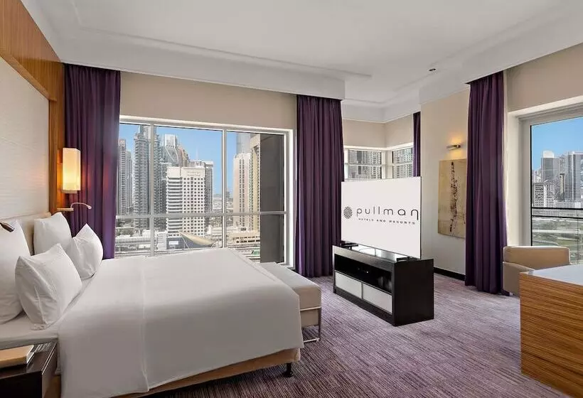 اتاق اجرایی, Pullman Dubai Jumeirah Lakes Towers