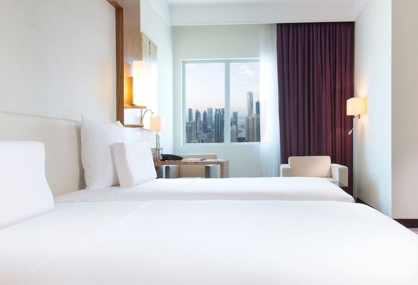 اتاق سوپریور, Pullman Dubai Jumeirah Lakes Towers