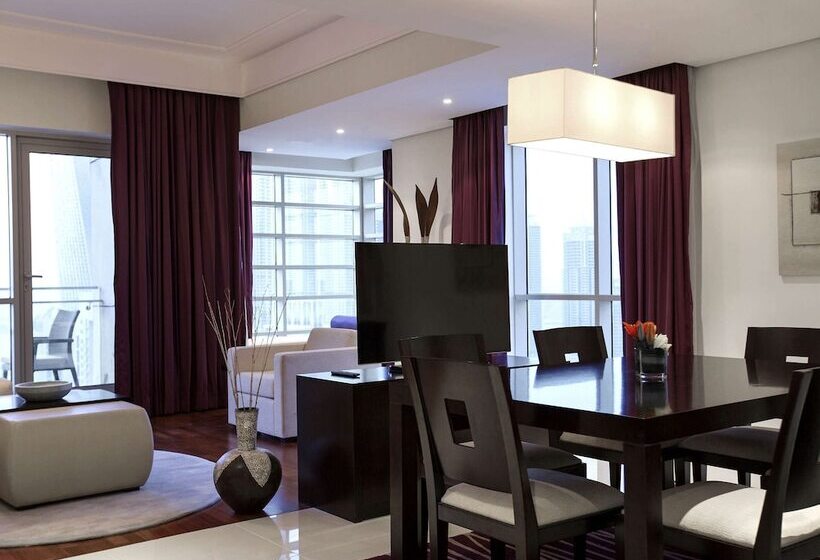 سوییت اجرایی, Pullman Dubai Jumeirah Lakes Towers