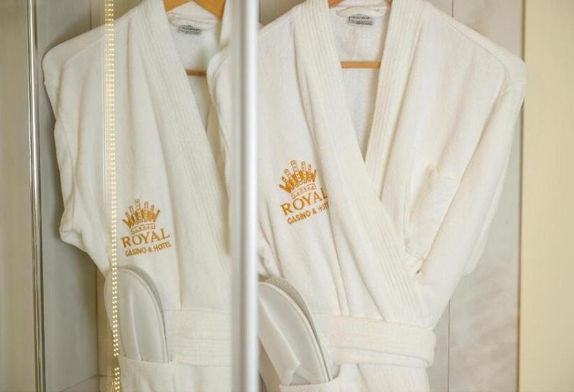 اتاق استاندارد, Royal Casino &
