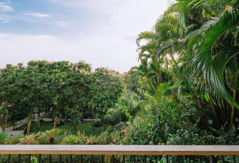 اتاق پریمیوم با چشمانداز باغ, Salinda Resort Phu Quoc