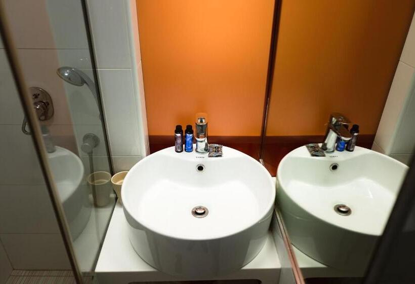 Номер бизнес-класса, Victoria